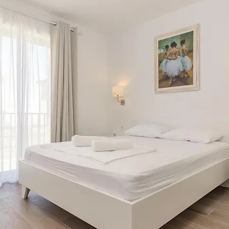 Anna Apartamento Ližnjan